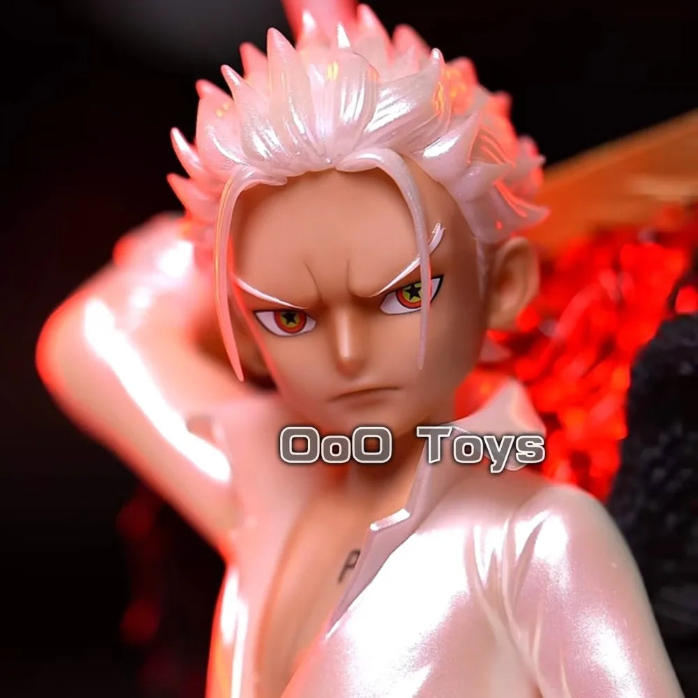 Figura Dracule Mihawk - One Piece | Ojos de Halcón 16cm