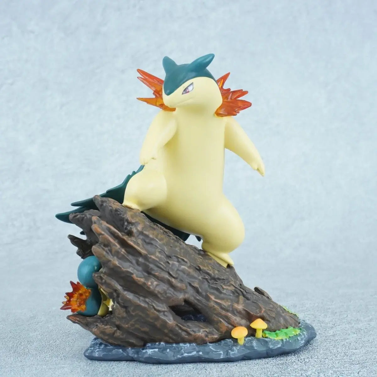 Figura Typhlosion - Pokémon | 13cm