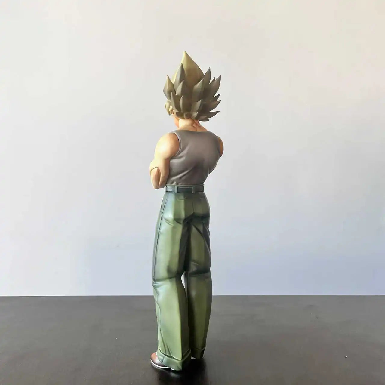 Figura Son Goku Super Saiyan - Dragon Ball | VF Studio 30cm