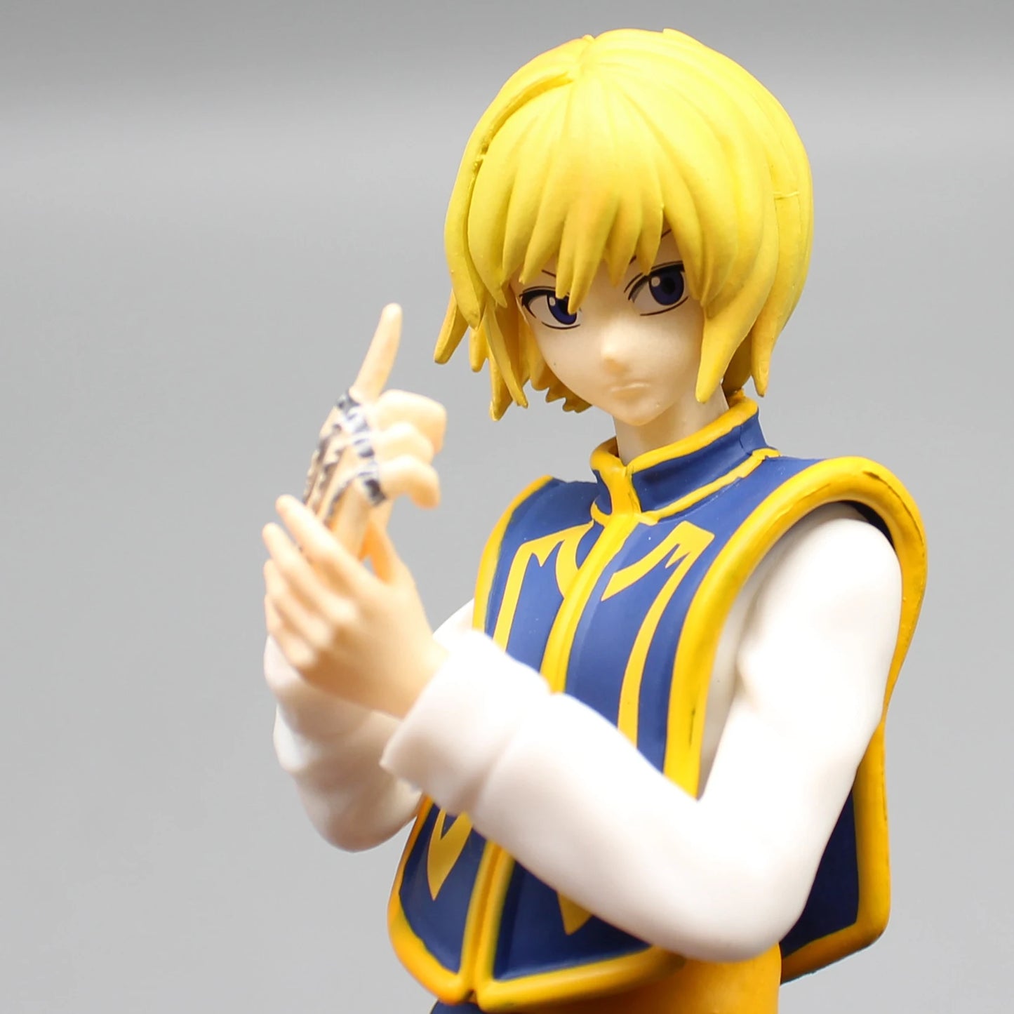 Figura Kurapika - Hunter x Hunter | Cadenas del Juicio 18cm