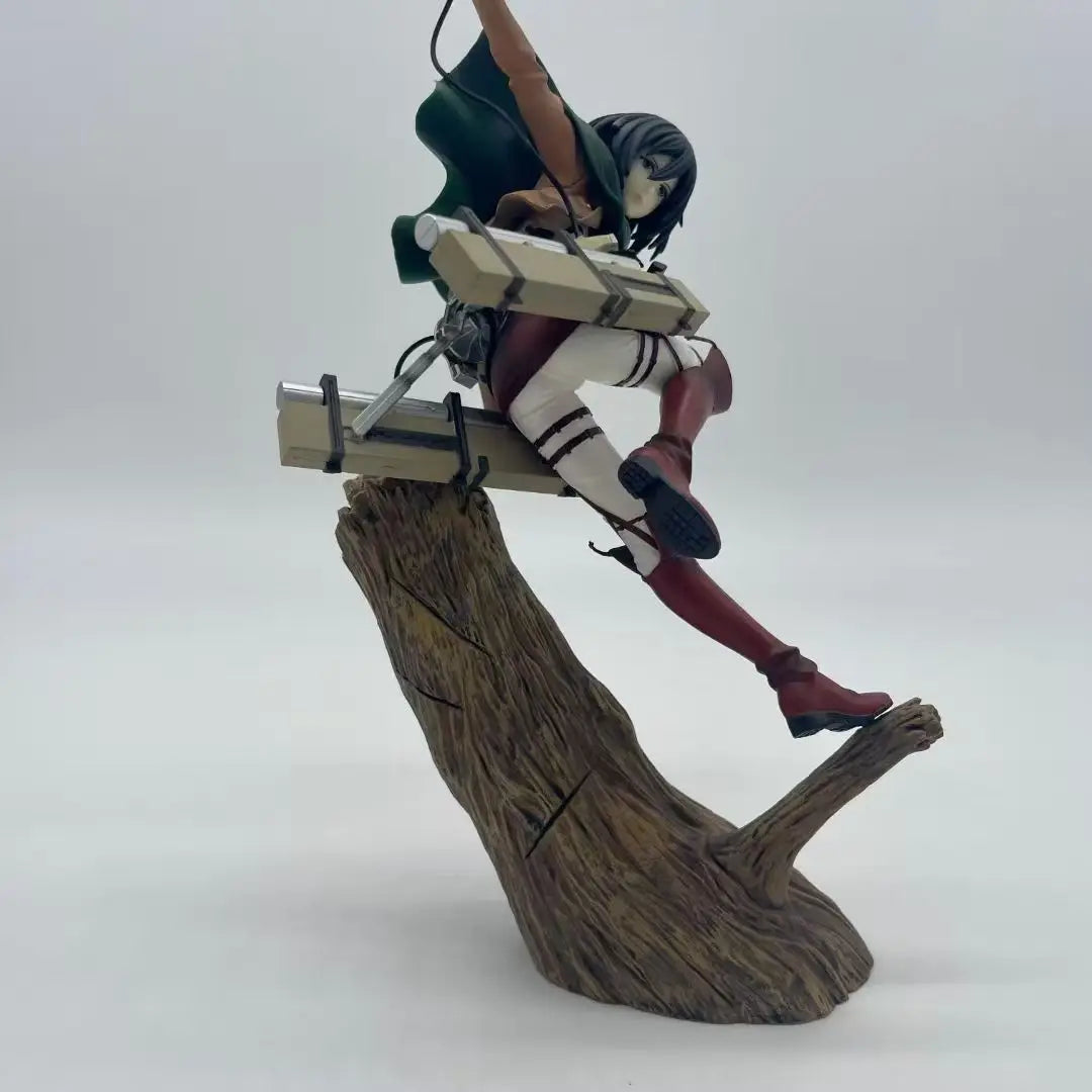 Figura Mikasa Ackerman - Ataque a los Titanes | 29cm