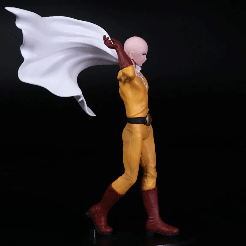 Figura Saitama - One Punch Man | Version Capa de Pie 20cm