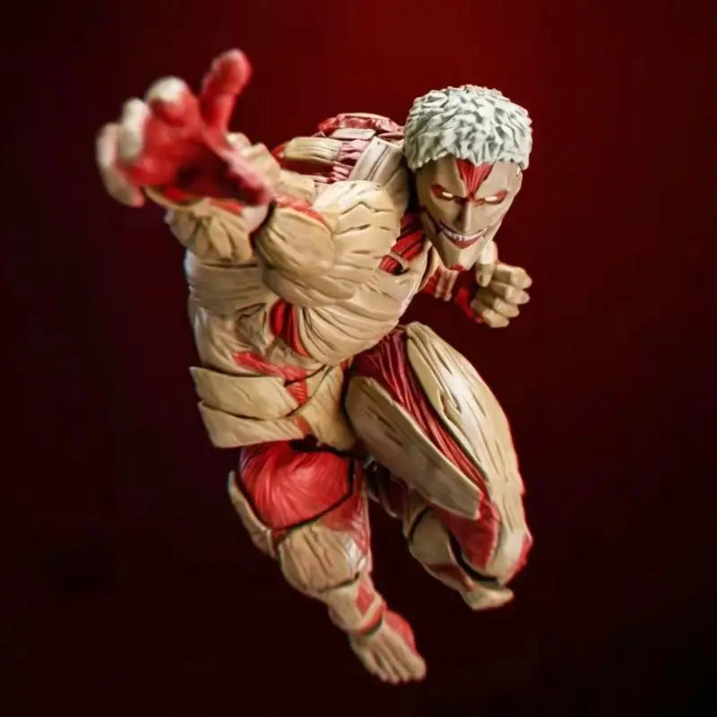 Figura Reiner Braun Titán Acorazado - Attack on Titan | Revoltech Yamaguchi 17cm